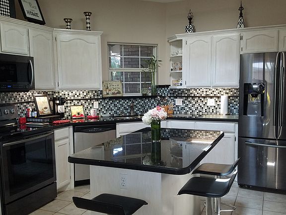 Beautiful updated kitchen