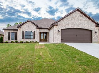 9200 Rapid Water Dr, Sherwood, AR 72120