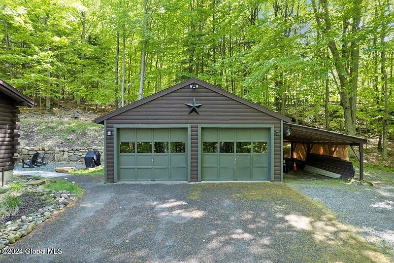 3rd image of 1494 Pilot Knob Road