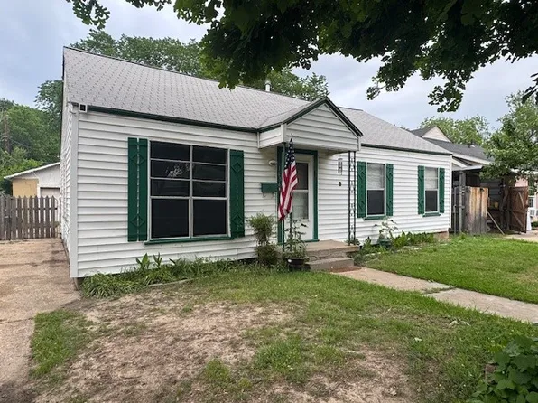 1634 Ash St, Grand Prairie, TX 75050