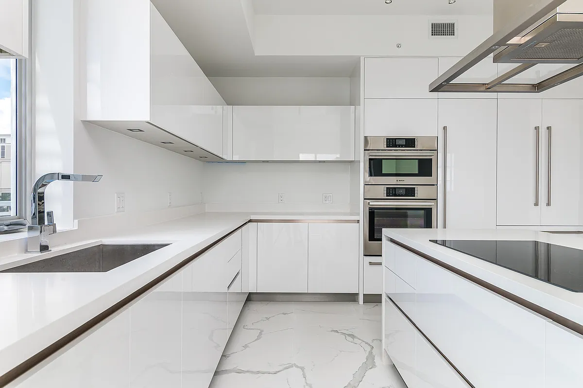 Building Photo - 155 E Boca Raton Rd #603