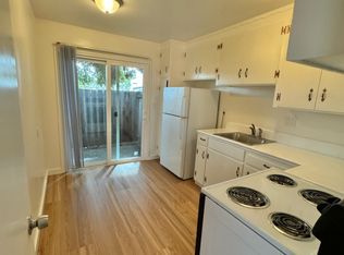 56 Centre St #1, Mountain View, CA 94041