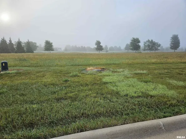 805 Harmon Ln, Metamora, IL 61548