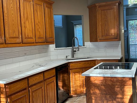 4th image of 416 Roland Dr