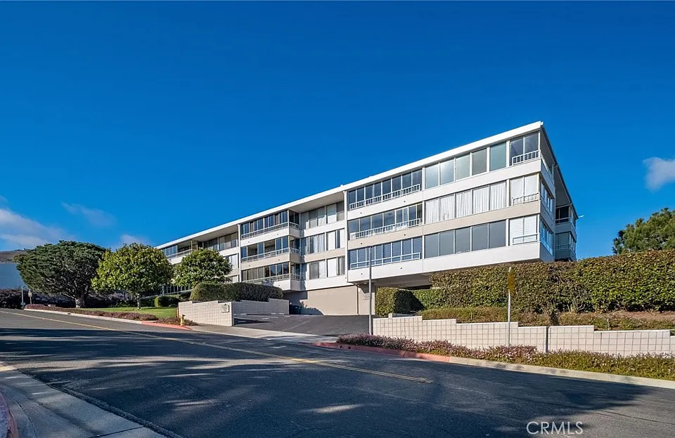 32614 Coastsite Dr #305E