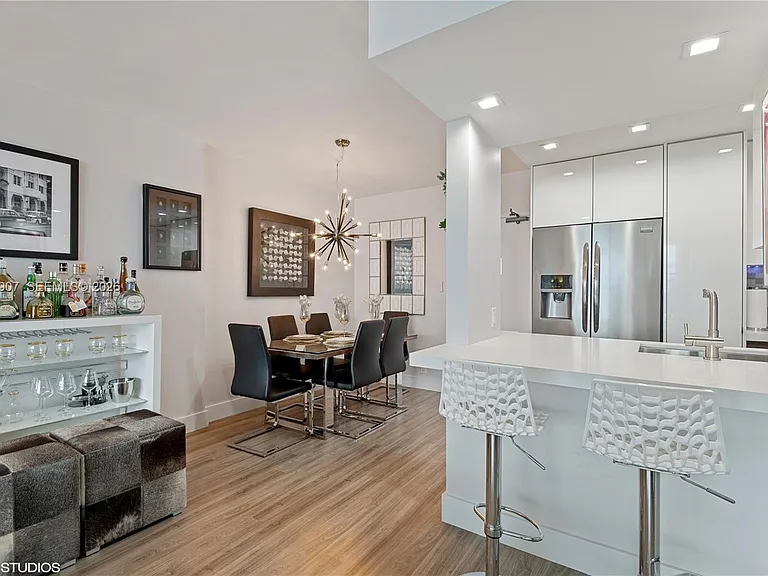 1200 West Ave #1005 — Photo 4