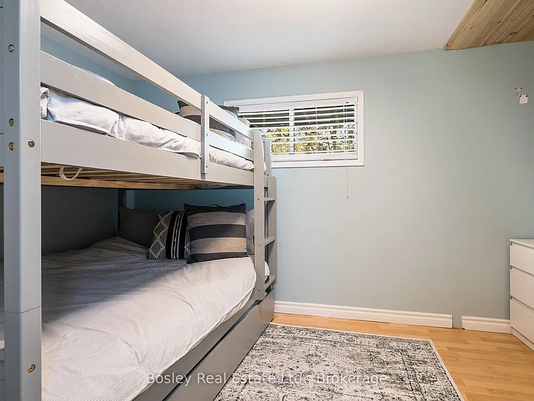 102 Helen St — Photo 22