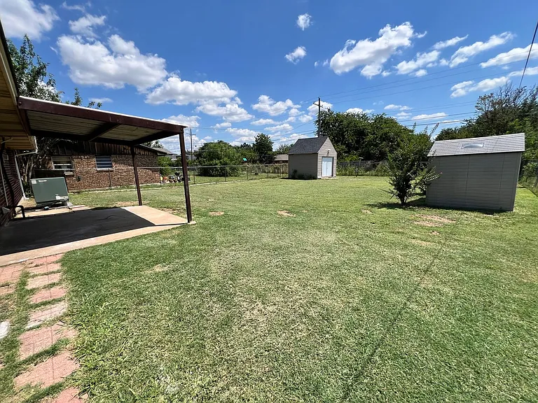 6408 NW Oak Ave — Photo 26