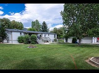 3 Scenic View Dr, Cody, WY 82414