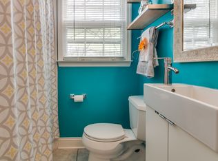 5001 Rosemont Ave, Alexandria, VA 22309