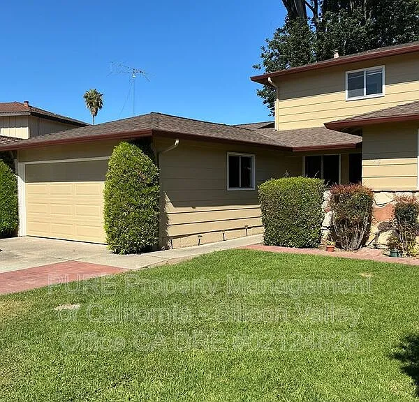 5655 Glen Haven Ct — Photo 1