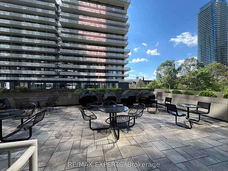 1001 Bay St #2217 — Photo 20