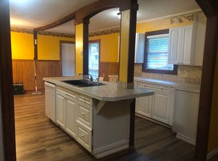 601 Colonial Dr, Henderson, TX 75652