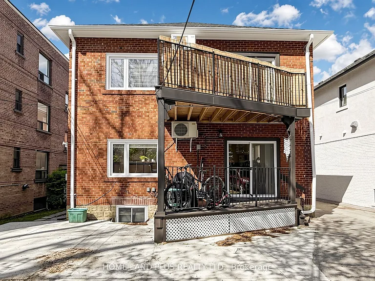 919 Avenue Rd #3 — Photo 33
