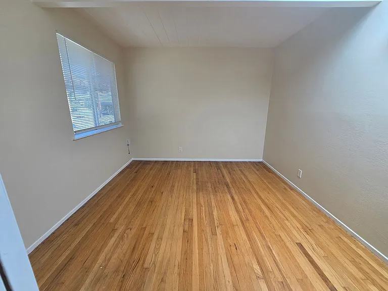 421 Golden Gate Ave — Photo 10