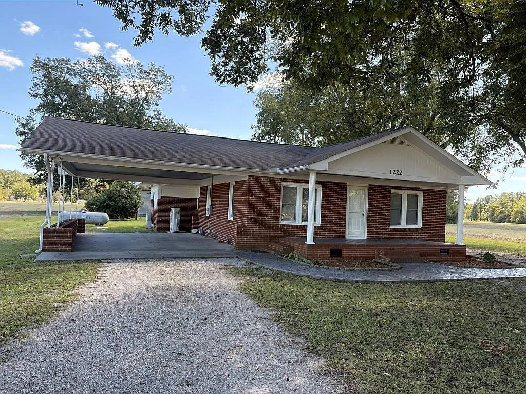 1222 St Anna Rd — Photo 2