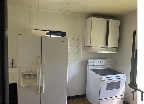 2nd image of 1274 Park Ave