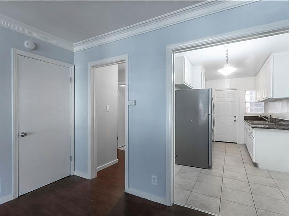 5th image of 3250 James M Wood Blvd #325