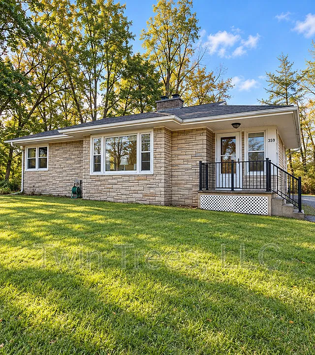 359 Fairground Rd