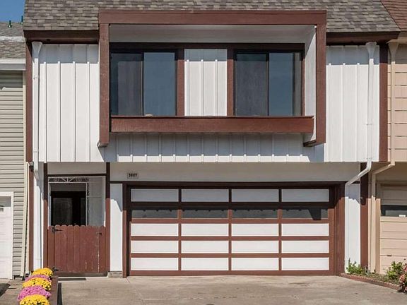 2nd image of 3907 Crofton Way