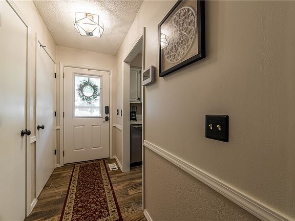 3rd image of 36 Abingdon Ln