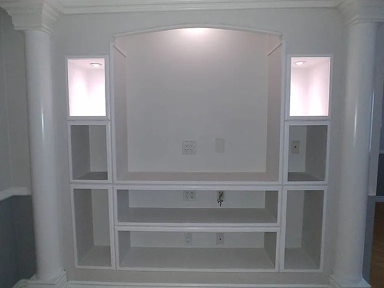 Alhambra @ Studio City Apts. — Photo 46