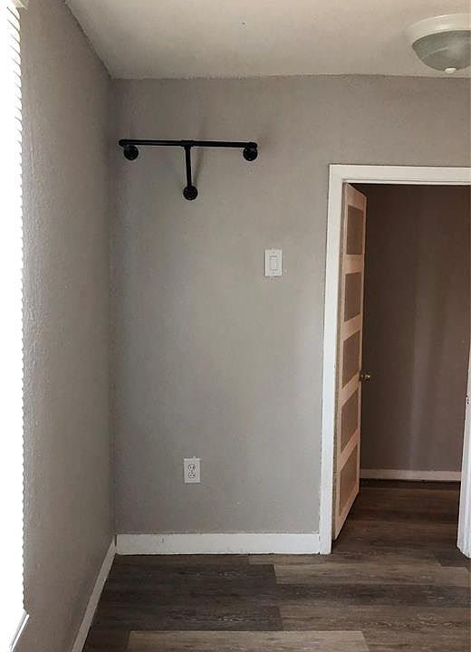 1st image of 666 College Dr #1/2