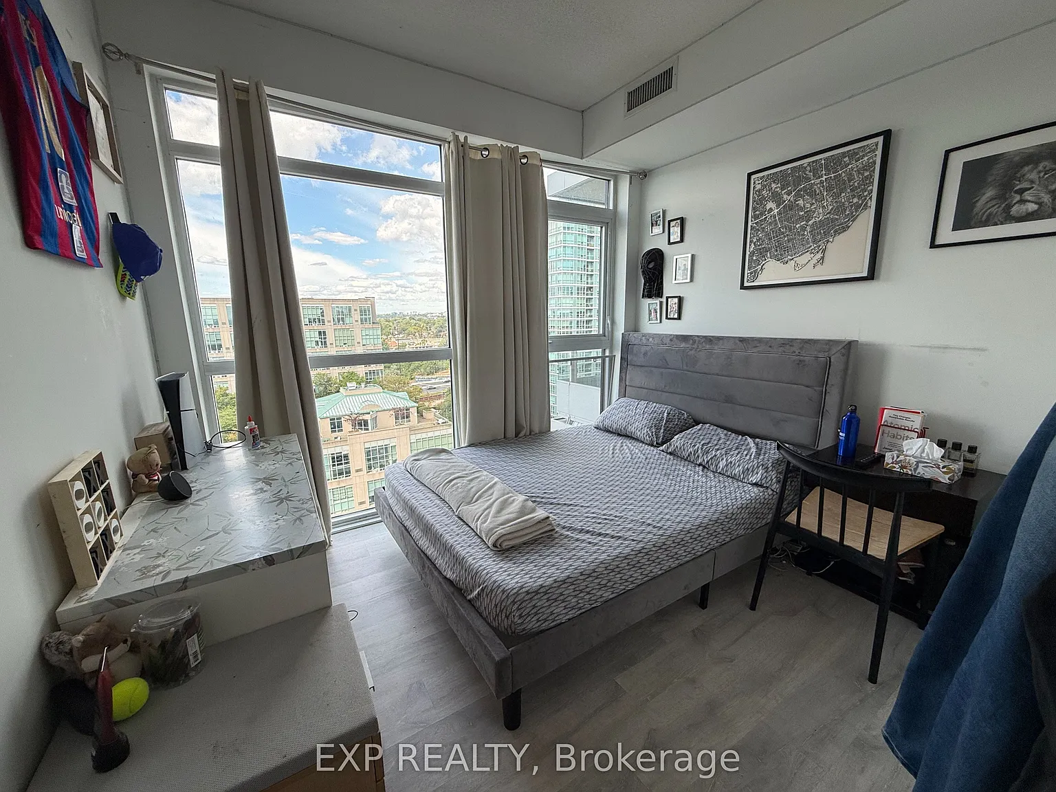 2 bed, $2,500 — Photo 1