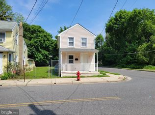 77 Elm St, Salem, NJ 08079