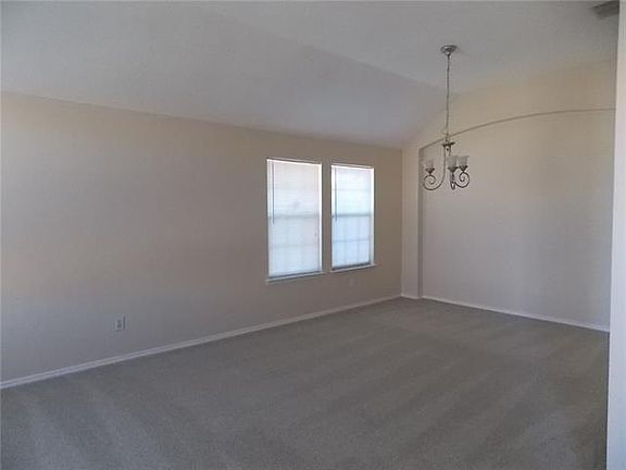 3rd image of 203 Breseman St
