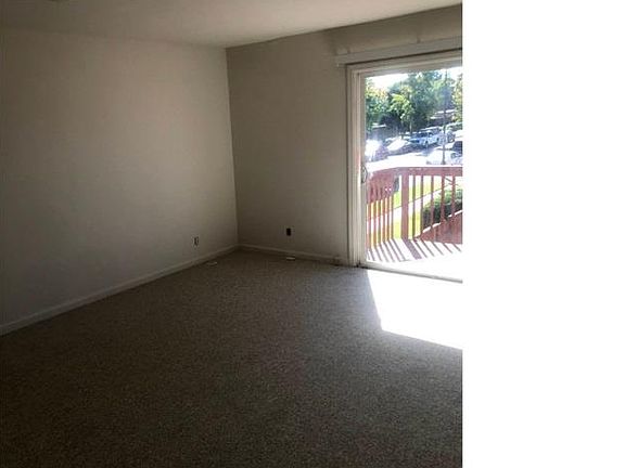 4th image of 1789 Bradford Way APT 3
