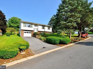 2511 Shawn Cir, State College, PA 16801