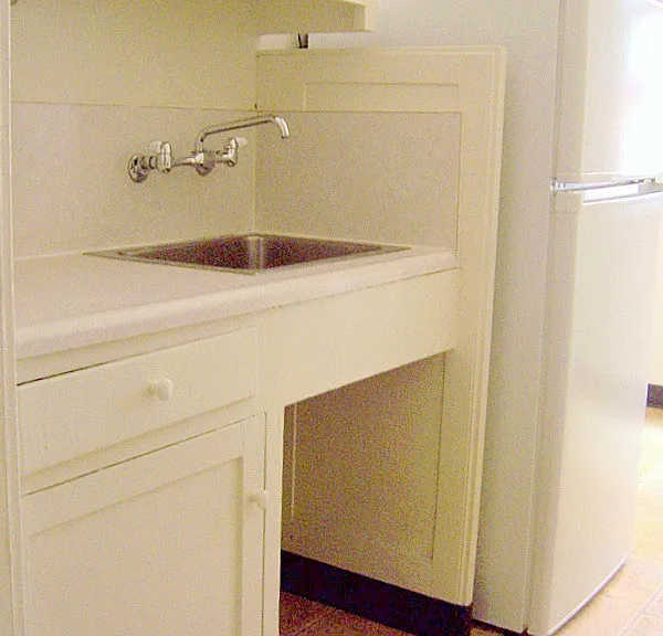 1757 Oxford St #8 — Photo 4