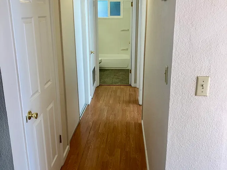 7025 Amsterdam Ave — Photo 4