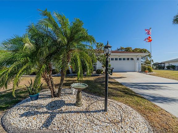 3rd image of 1207 Bluewater Dr #17