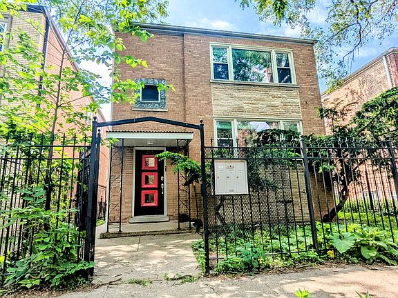 3rd image of 2115 W Granville Ave #2