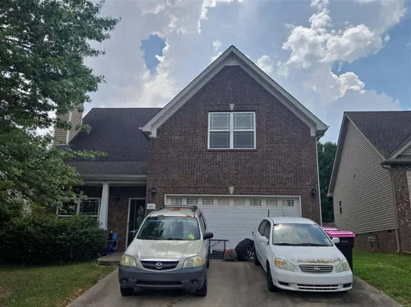 1352 Allmon Dr, Clarksville, TN 37042