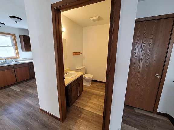 5th image of 2460-2462 2nd St S #2460