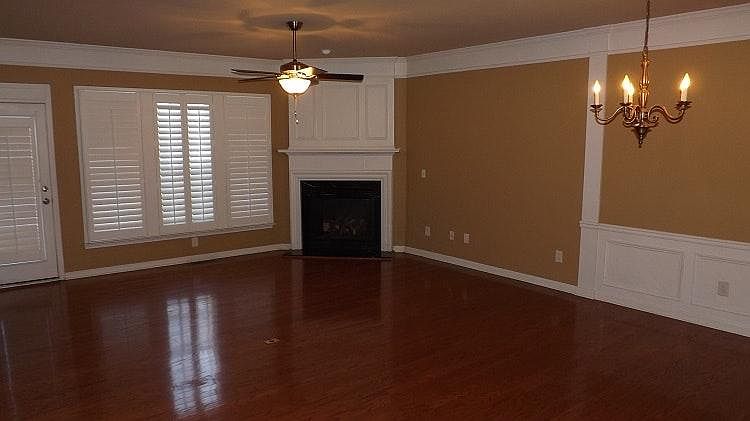 1st image of 1613 Wehunt Pl SE
