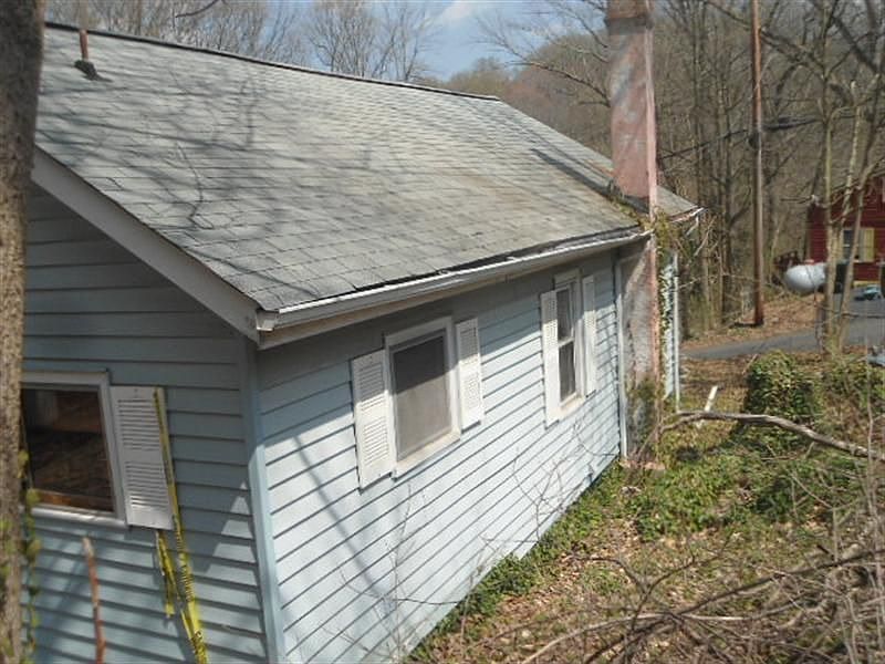 2nd image of Forrest Rd