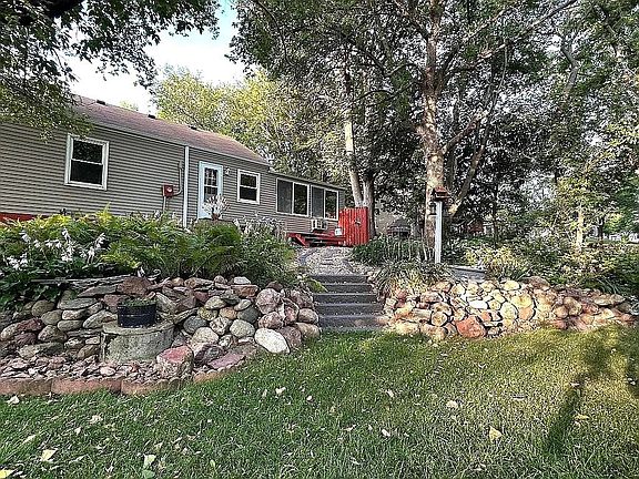 3rd image of 304 27th St