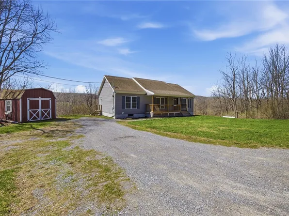 2960 E Valley Rd, Branchport, NY 14418