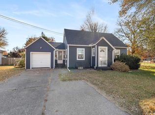 630 32nd Ave, Moline, IL 61265