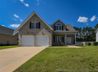 5724 Gentleman Dr, Hope Mills, NC 28348