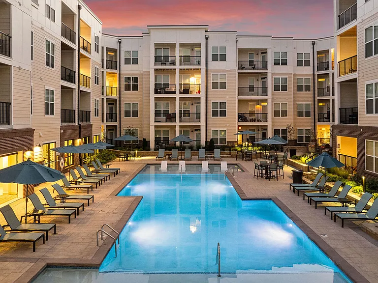 Elevate 114 Apartments of Lees Summit — Photo 7
