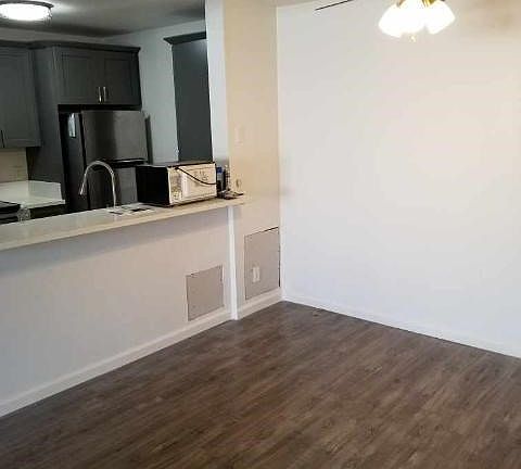 5th image of 550 W Regent St APT 314