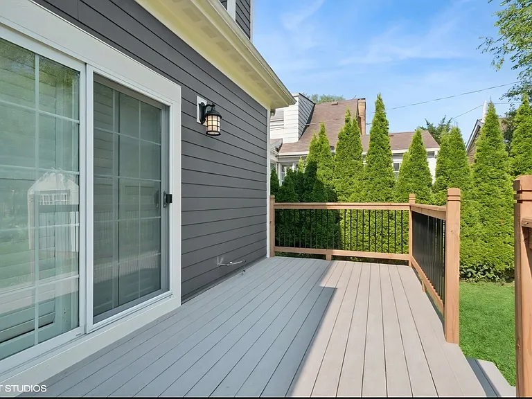 1635 Elder Ln — Photo 4