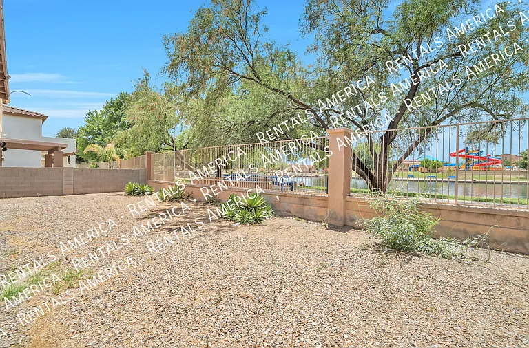 15400 S Camino Agua Azul — Photo 24