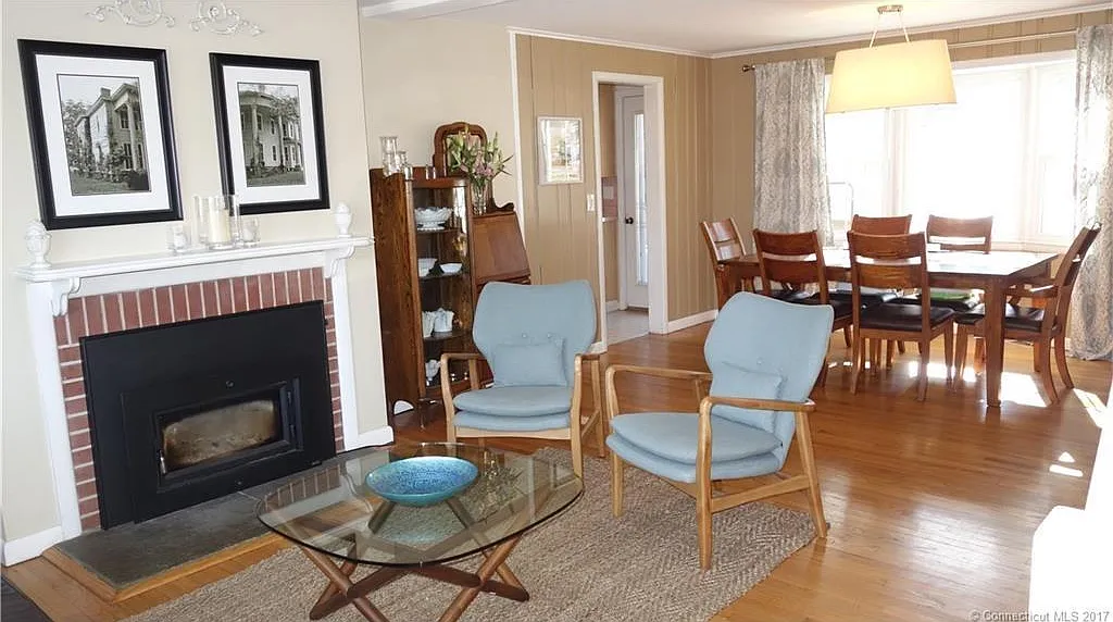 4 bed, 1400 sqft, $3,250 — Photo 2
