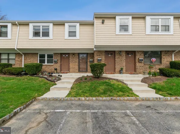 713 Silver Ct, Hamilton, NJ 08690